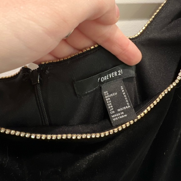 Black Velvet and Diamond Dress - Picture 4 of 5